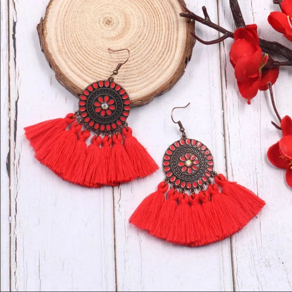 BOHEMIAN RED FLOWER LONG TASSEL EARRINGS - Picture 1 of 2